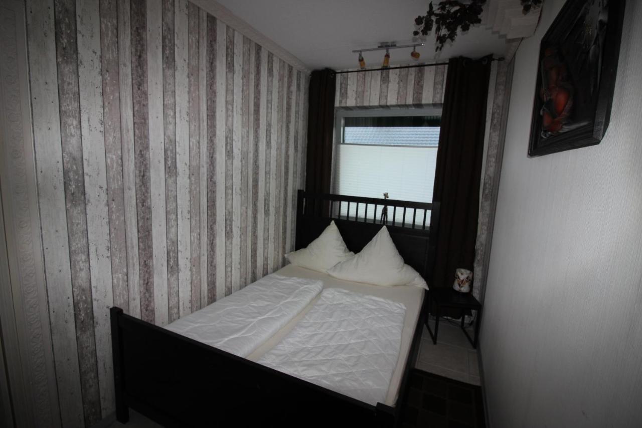 Haus Abbi, Ferienwohnung Mit Schwimmbad Hage Bagian luar foto